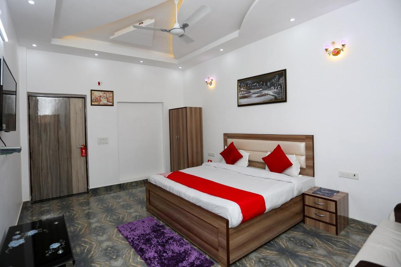 Hotel Rest Palace Agra  Exterior foto